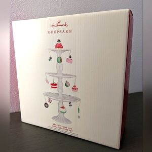Hallmark Keepsake Bake Up Some Yum Miniature Tree Set